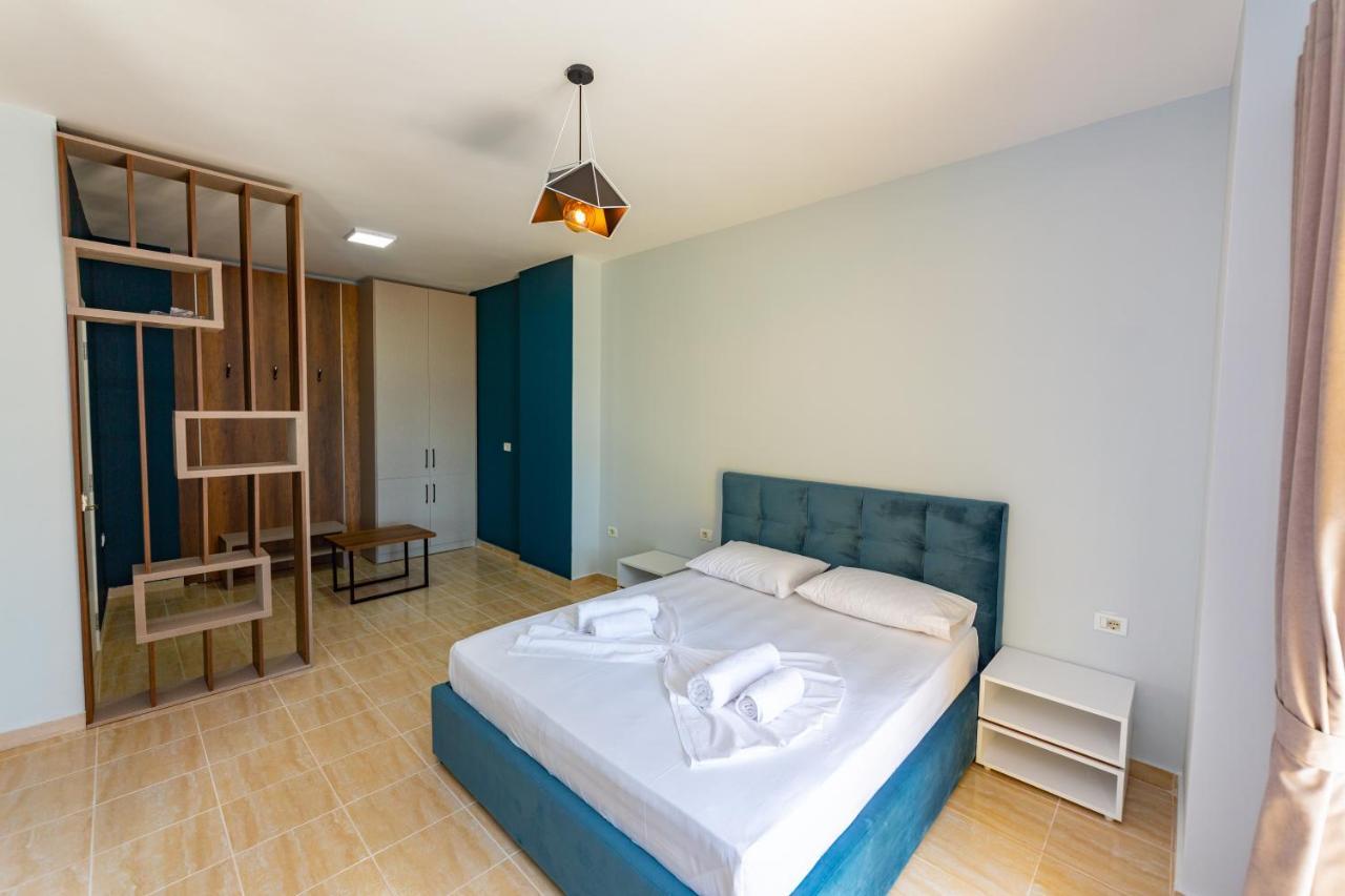 Ponari S Hotel Kryemëdhej Dış mekan fotoğraf