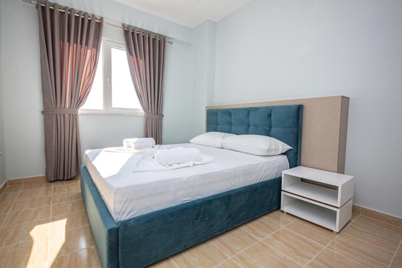Ponari S Hotel Kryemëdhej Dış mekan fotoğraf