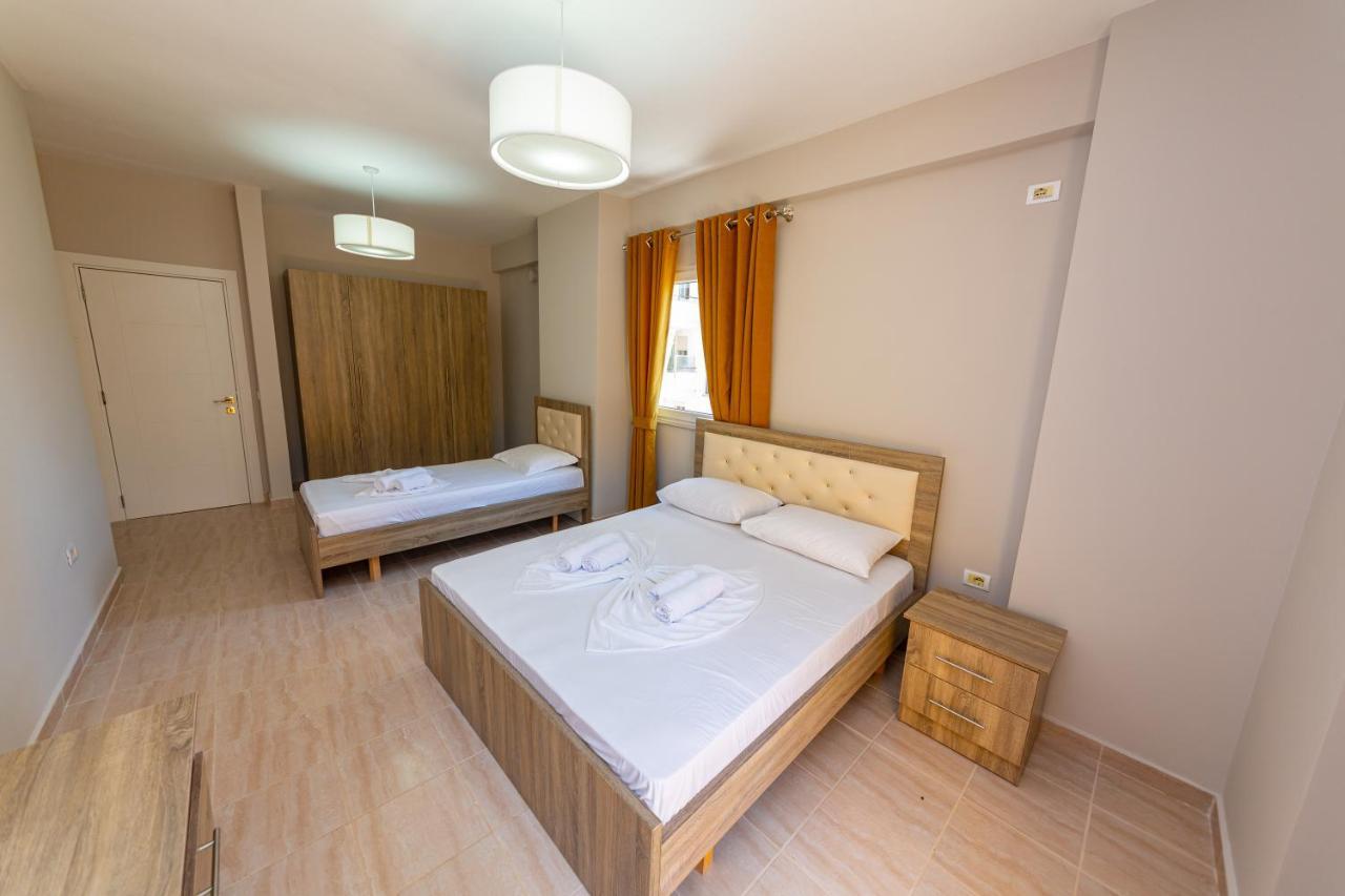 Ponari S Hotel Kryemëdhej Dış mekan fotoğraf