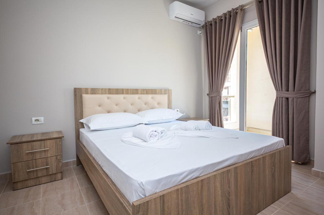 Ponari S Hotel Kryemëdhej Dış mekan fotoğraf
