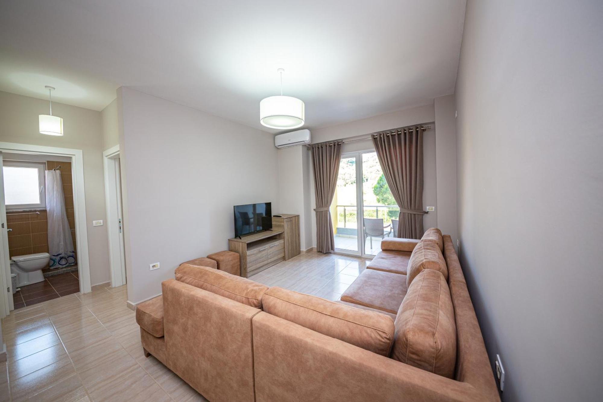 Ponari S Hotel Kryemëdhej Oda fotoğraf