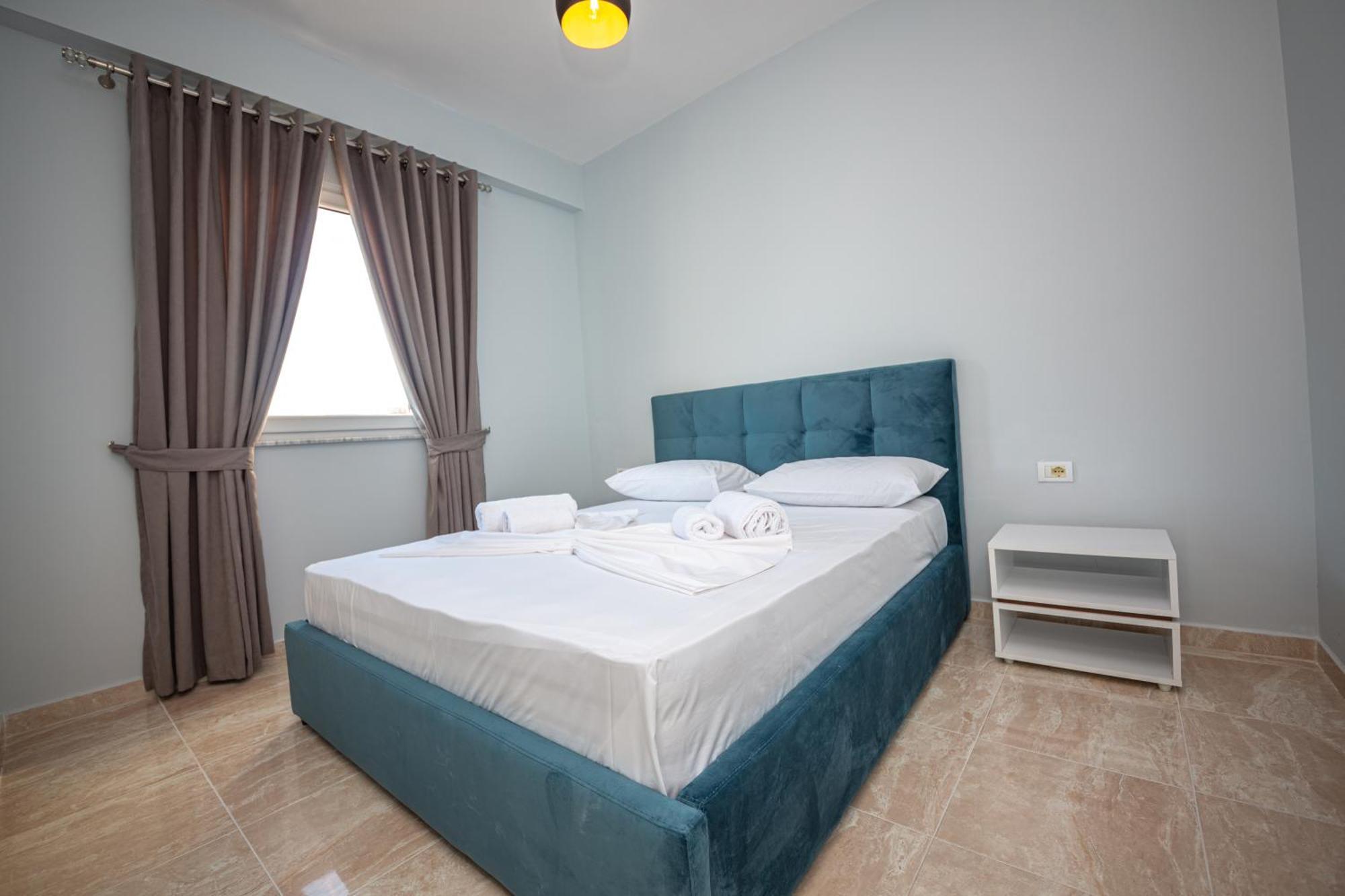 Ponari S Hotel Kryemëdhej Oda fotoğraf