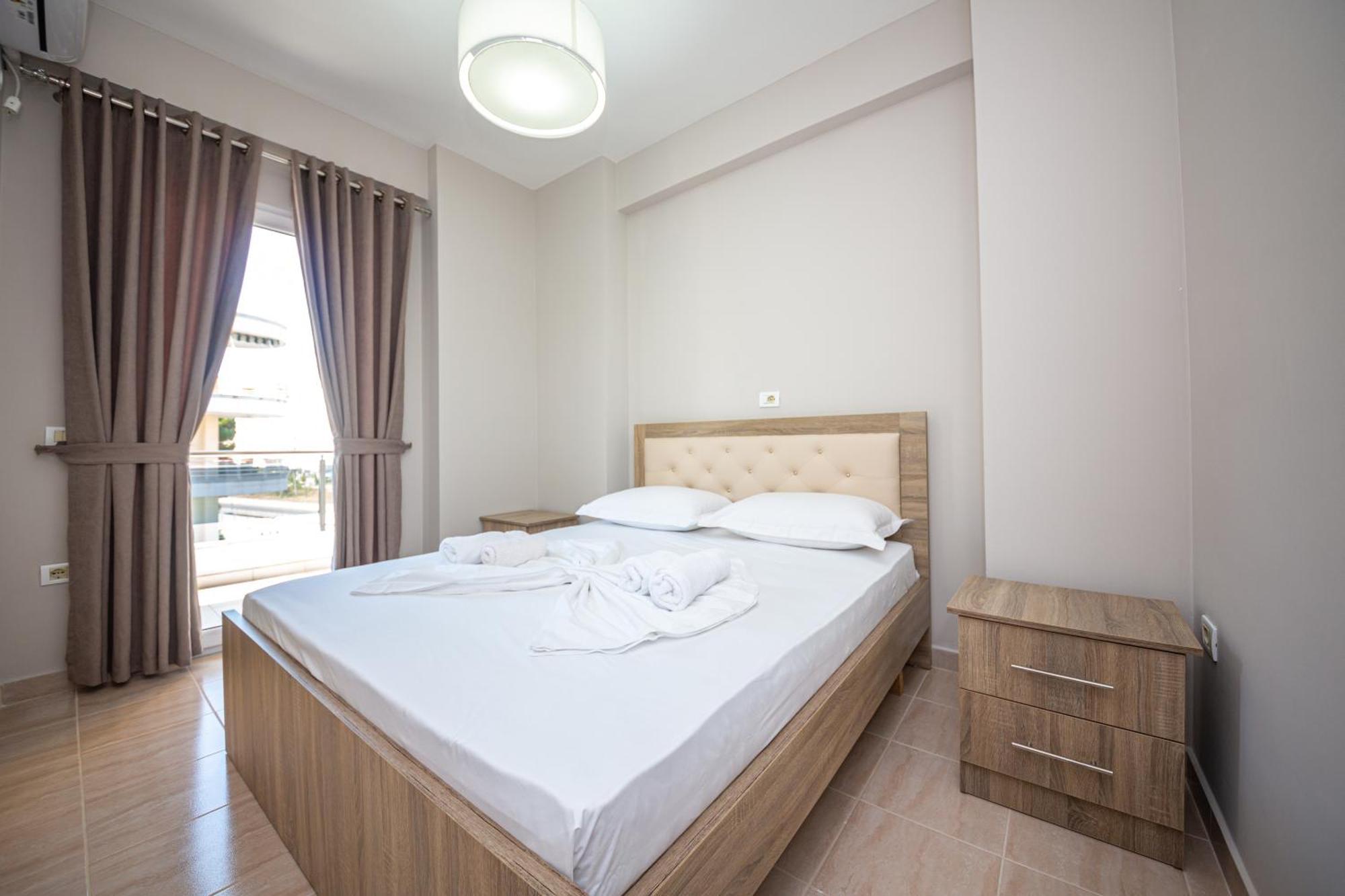 Ponari S Hotel Kryemëdhej Oda fotoğraf