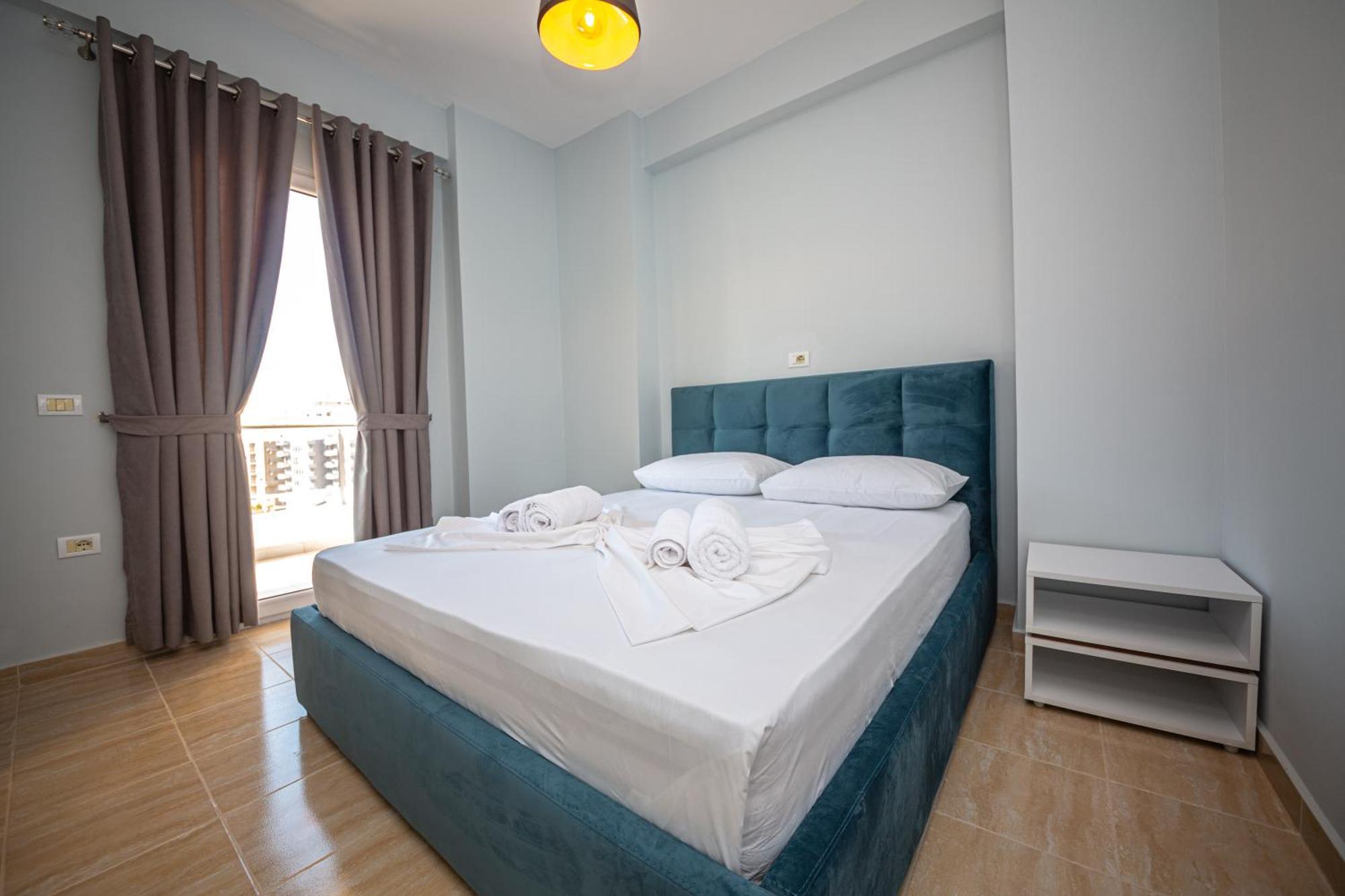 Ponari S Hotel Kryemëdhej Oda fotoğraf