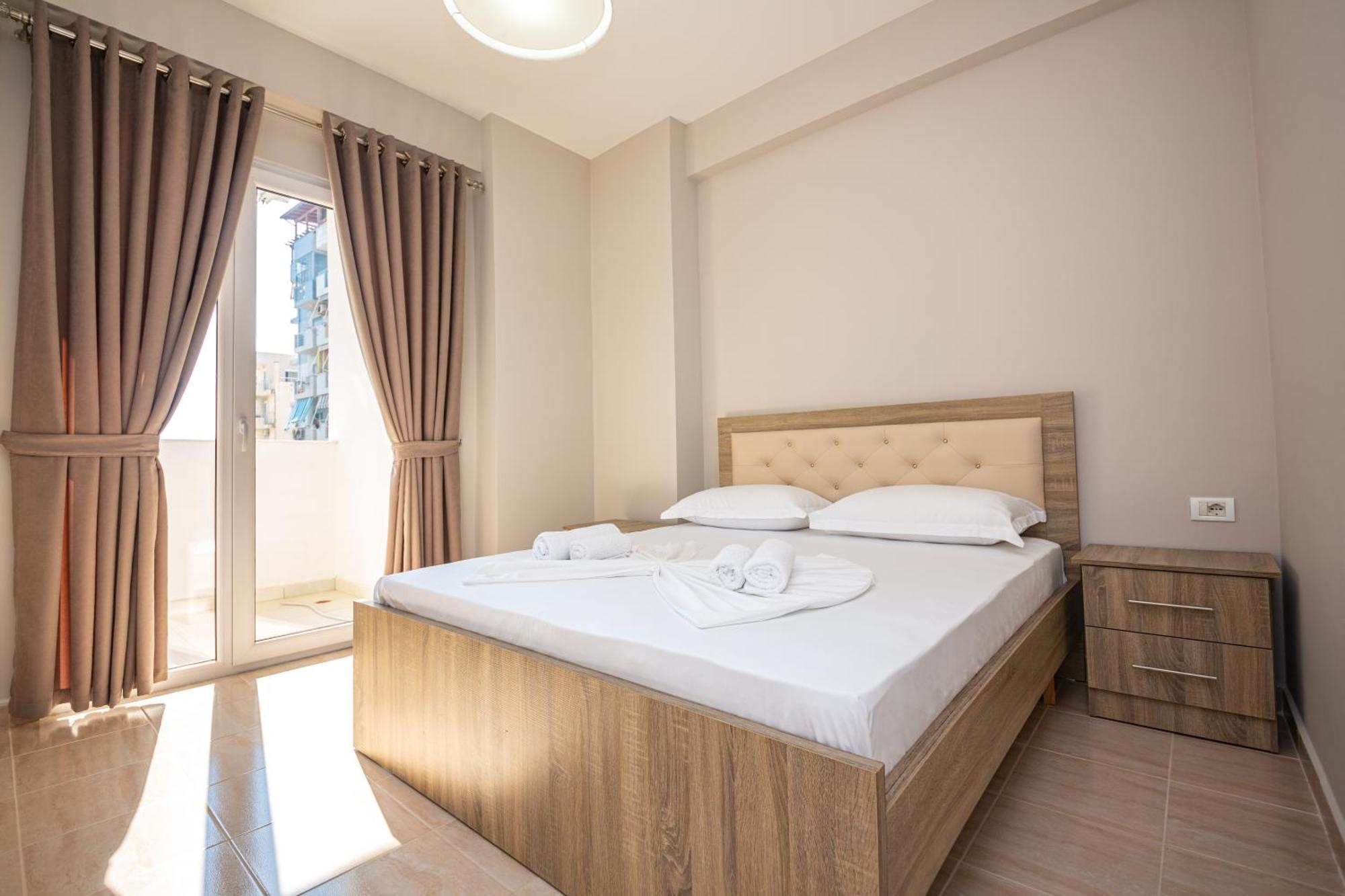 Ponari S Hotel Kryemëdhej Oda fotoğraf