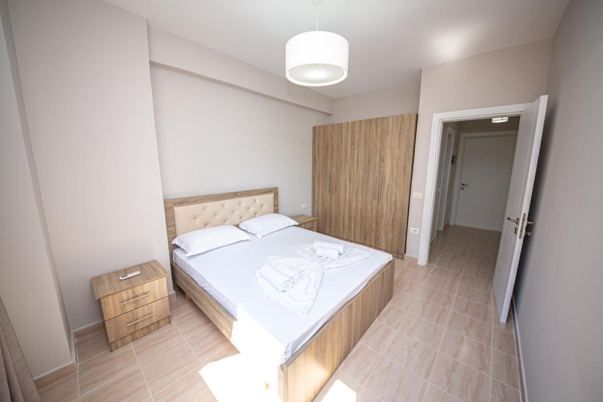 Ponari S Hotel Kryemëdhej Oda fotoğraf
