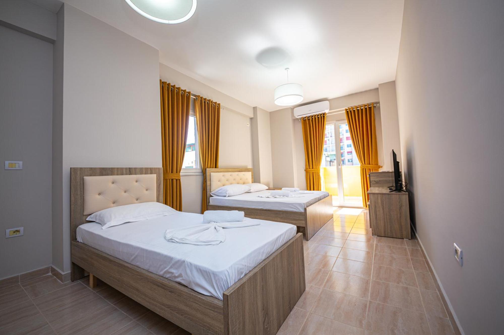 Ponari S Hotel Kryemëdhej Oda fotoğraf