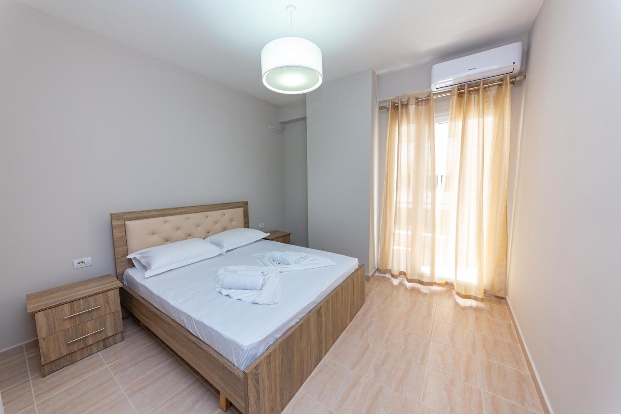 Ponari S Hotel Kryemëdhej Oda fotoğraf