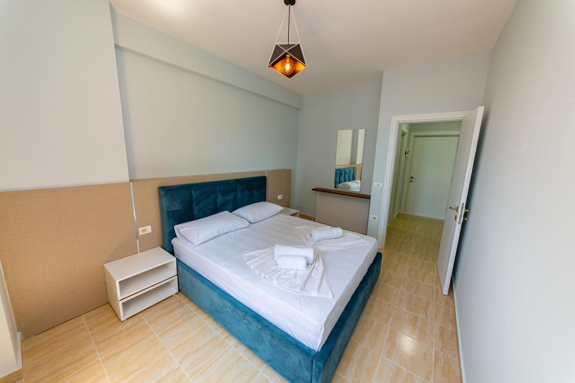 Ponari S Hotel Kryemëdhej Oda fotoğraf