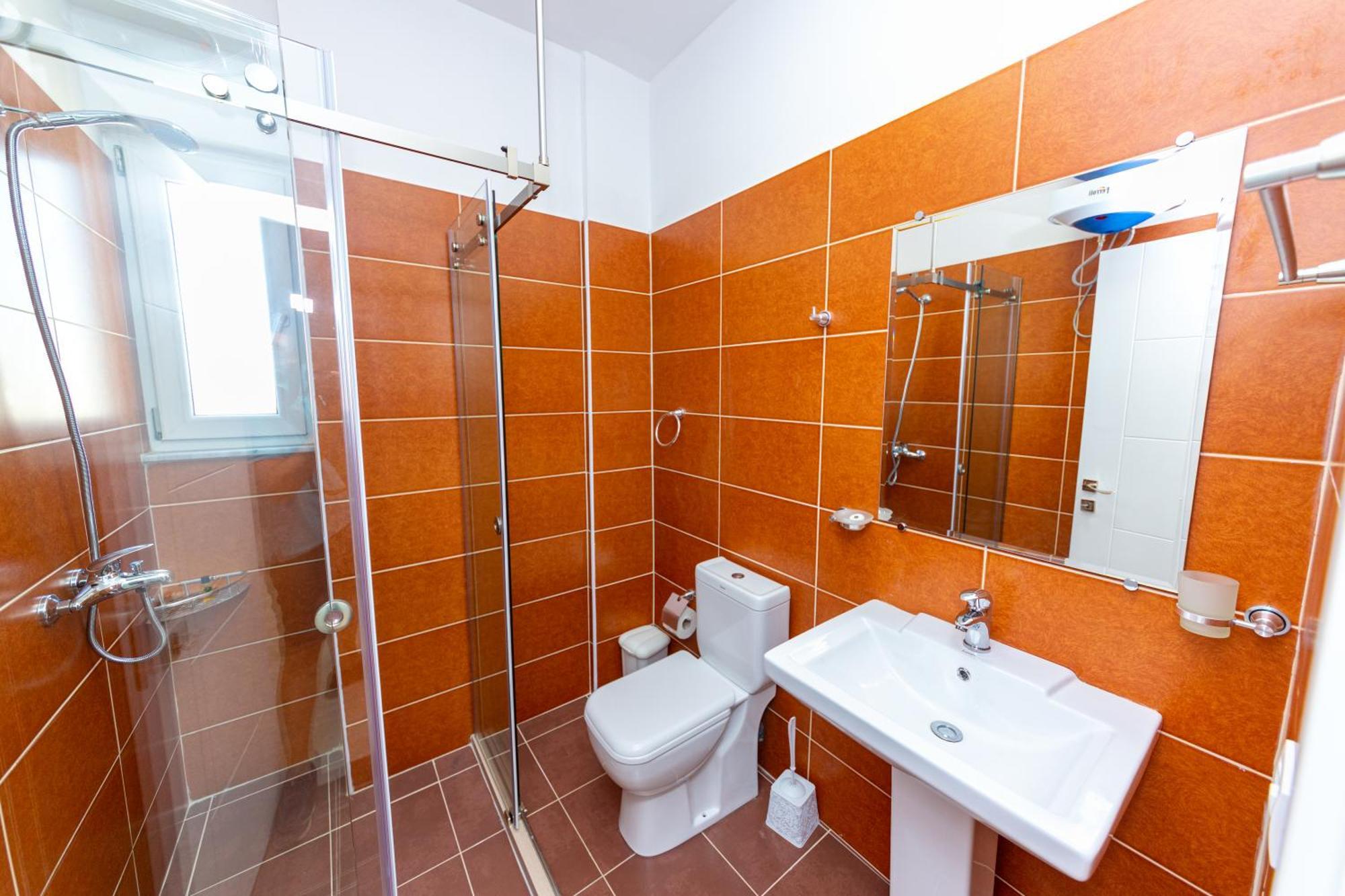 Ponari S Hotel Kryemëdhej Oda fotoğraf