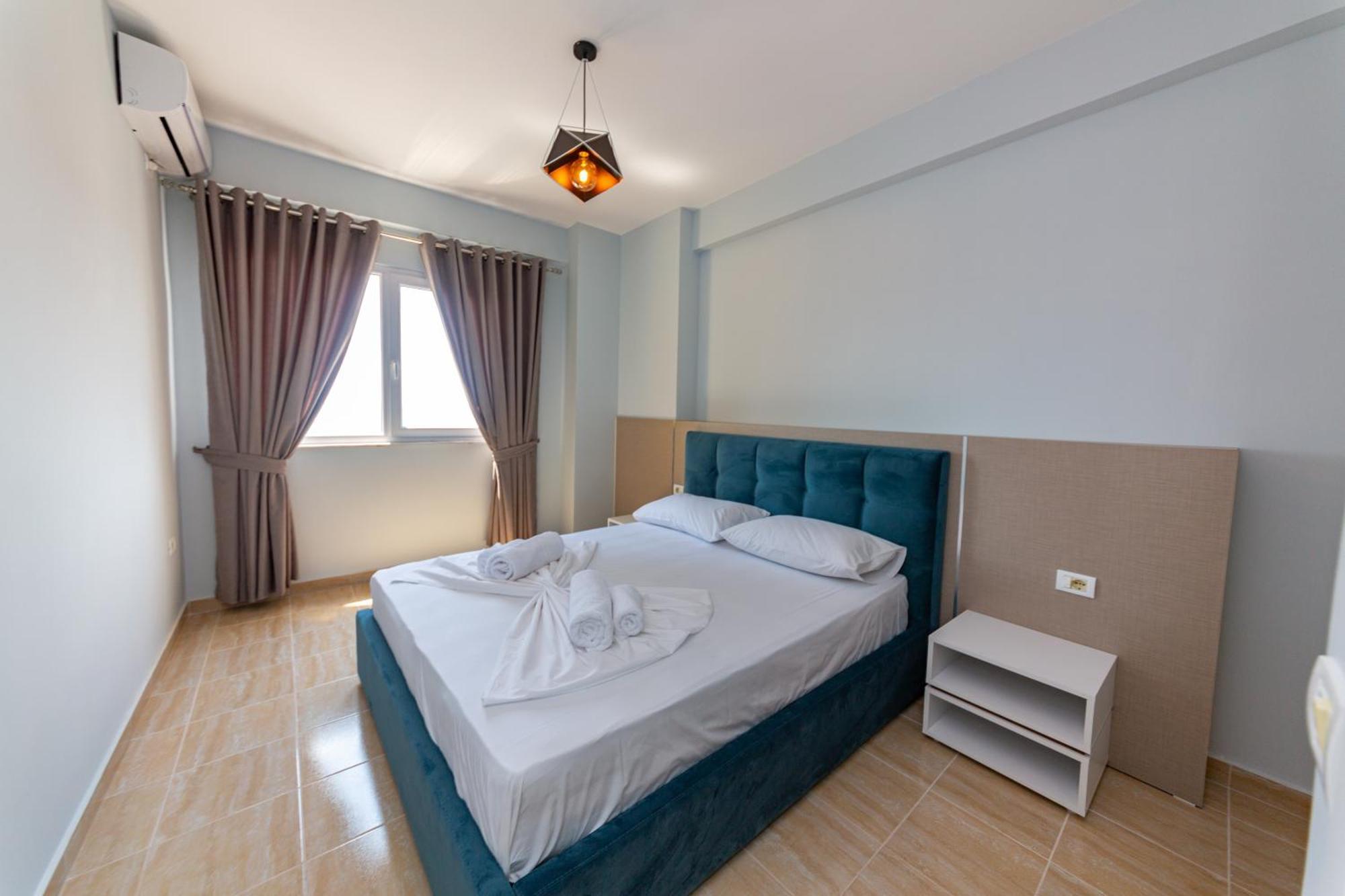 Ponari S Hotel Kryemëdhej Oda fotoğraf